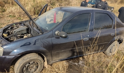 Un menor de edad es detenido mientras desarmaba un coche robado