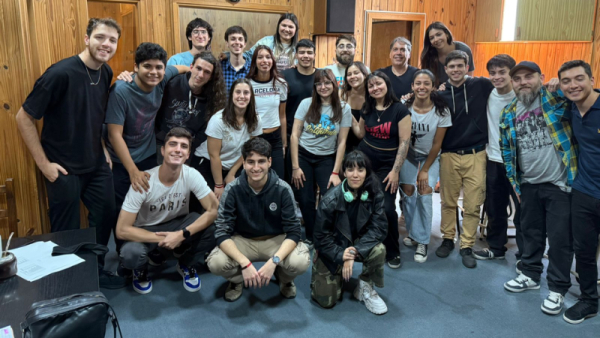 Estudiantes de Locución grabaron el audiolibro de "El polizón y el capitán" de Ricardo Robins