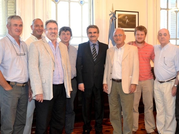 Rossi se reunió con productores lecheros