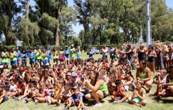 Más de mil personas participaron del cierre de las actividades de verano