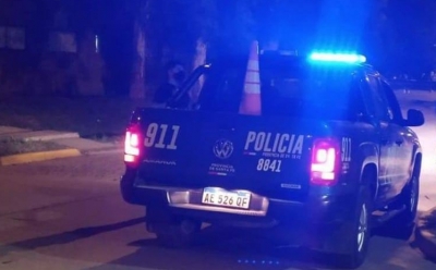 Balearon una vivienda en Los Robles