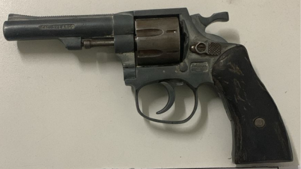 Dos menores son detenidos por tenencia de arma