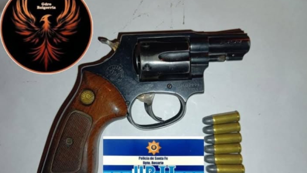 Es detenido por portar un arma de fuego
