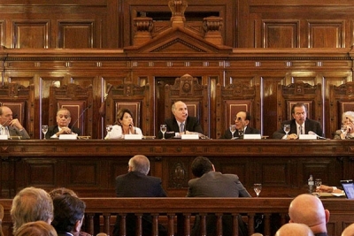 Ley de Medios: la Corte rechazó extender la cautelar de Clarín 