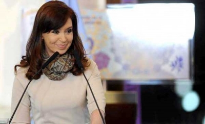 Cristina: “El Gobierno saca todos los días un conejo de la galera para distraer a la gente”