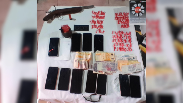 Detuvieron a un hombre y secuestraron más de 130 dosis de cocaína en allanamientos