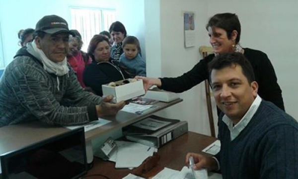 Se entregaron más de 900 pollitos entre ponedoras y camperos