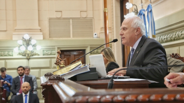 Lifschitz fue elegido por unanimidad como presidente de la Cámara de Diputados a partir del 11 de diciembre