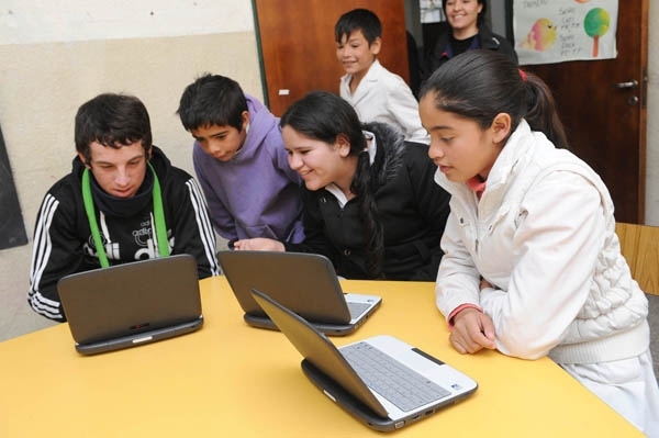 La Fundación Nuevo Banco de Santa Fe ya instaló 37 aulas digitales en escuelas de la provincia 
