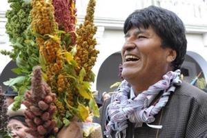 Evo Morales inaugura carnaval de Bolivia con ritual indígena
