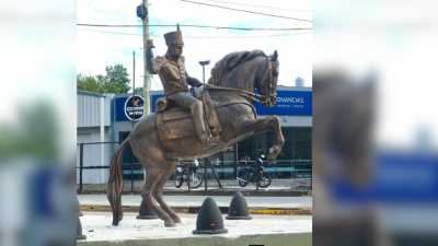 Vandalizaron el sable del Capitán Bermúdez