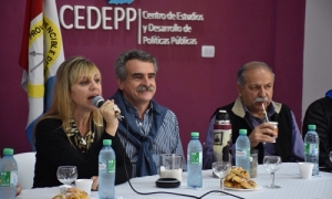 “Hay que unirse para defender a los santafesinos de la política neoliberal de CAMBIEMOS”