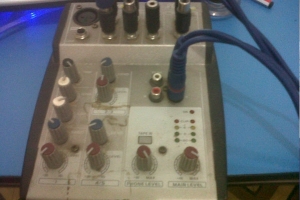 Medios: 155 escuelas ya pueden hacer radio