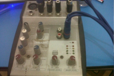 Medios: 155 escuelas ya pueden hacer radio