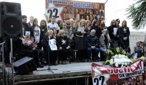 Sirenas y un minuto de silencio para evocar el momento más triste