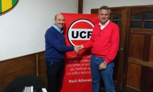 Bocco y el Ministro Alvarez hablaron de cómo ayudar a los Baigorrienses carenciados a escriturar su casa