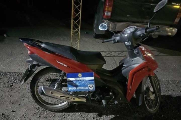 San Lorenzo: Detienen a pareja de delincuentes que asolaba la región circulando en motos robadas