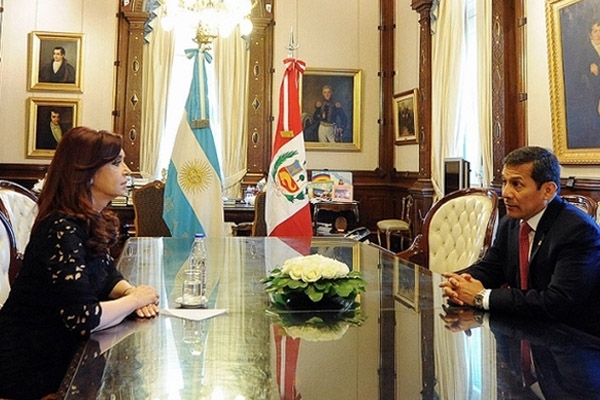 Cristina anunció que planteará el tema de la deuda soberana en la cumbre de la Unasur 
