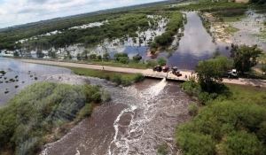 Bonfatti firmó el decreto que amplía la emergencia agropecuaria a otros distritos de la provincia