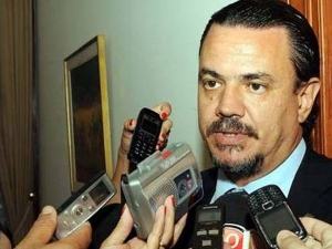 Galassi: "Es un absurdo, no podemos darle lugar a los mentirosos"