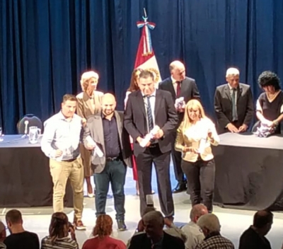 Concejales electos de la ciudad reciben sus diplomas