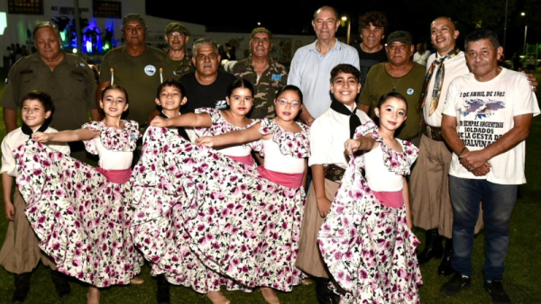Baigorria vivió una vigilia histórica por Malvinas con más de 700 vecinos en la plaza