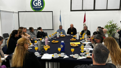 El Municipio entregó fondos del FAE y renovó las autoridades de su comisión para el período 2026 - 2027