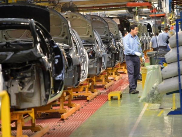 Se destruyeron 3.500 empleos industriales por mes durante la era Cambiemos