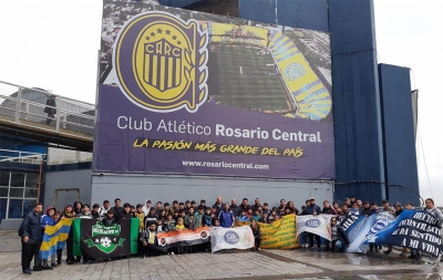 Un centenar de pibes de clubes de Baigorria cumplió el sueño de ir a la cancha de Central