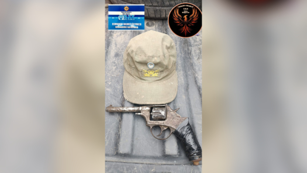 Cae un joven armado que quiso deshacerse de una gorra de Gendarmería