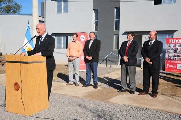 Se entregaron 63 viviendas sociales en Totoras