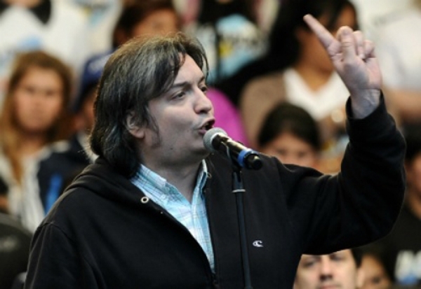 “Macri le debe todo a los dueños de los medios y del poder económico”