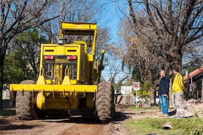 Baigorria avanza con un plan de pavimentación con personal y fondos propios