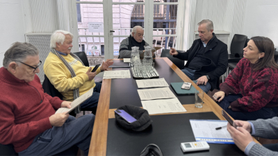 Rabbia y De Ponti se reunieron con jubilados y cuestionaron la falta de respuestas del gobierno provincial ante los reclamos previsionales
