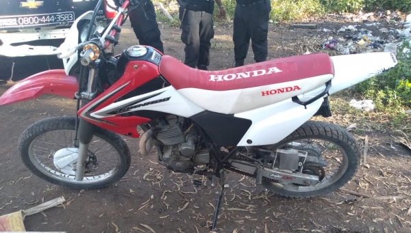 Tras una intensa persecución, recuperan una moto con pedido de captura