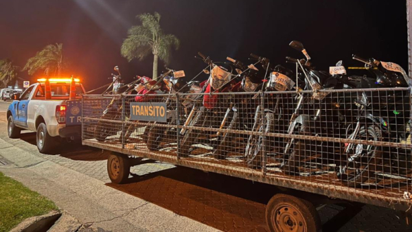 Tránsito intervino en la zona costera para erradicar ruidos molestos y motos en infracción