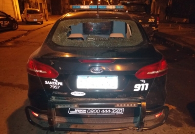 Vuelven agredir a personal policial en La Paz