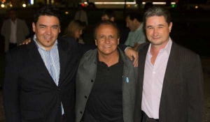 “Nuestra agenda es el vecino y ponemos un equipo a disposición de ellos”