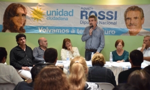 “La industria santafesina está siendo jaqueada por las medidas económicas de Macri”