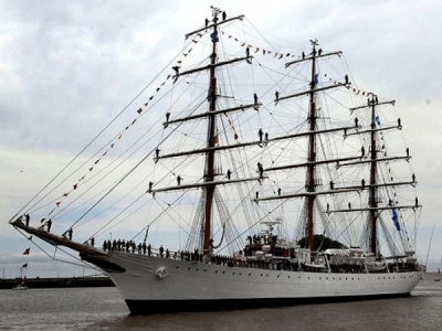 Rossi detalló el itinerario del próximo viaje de la Fragata Libertad