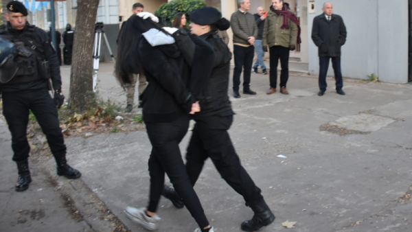 Llegaron 40 presas a la comisaría 24°