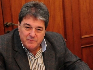 "No nos baja línea nadie"