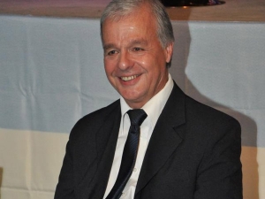 Osvaldo Salomón presenta los ejes de su trabajo y a los candidatos que lo acompañan en la lista