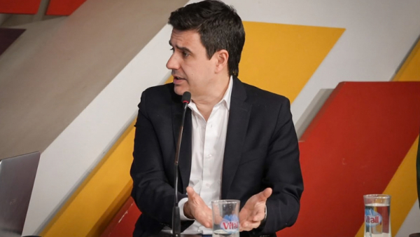 Toniolli cruzó a Pullaro: "Trabaja para la reelección de Milei"