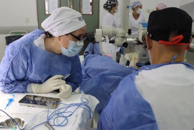 Maratón de cirugías oftalmológicas para 400 pacientes con cataratas