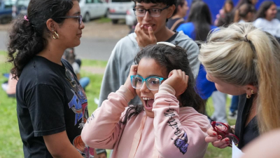 Más de 4.200 lentes entregados para mejorar la vida y el aprendizaje de chicos en toda la provincia