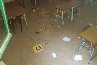Pibes de 14 años fueron detenidos por provocar daños en la Escuela 127