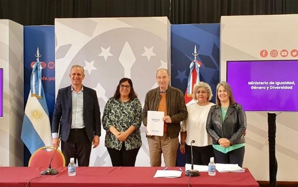 Baigorria firmó un convenio de fortalecimiento institucional con Provincia