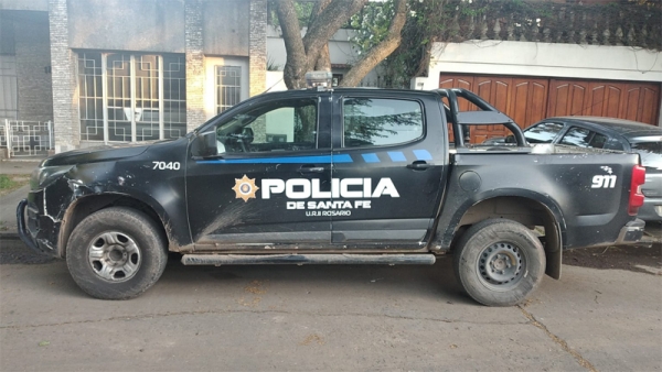 Quisieron esquivar un operativo de tránsito y embistieron a un policía