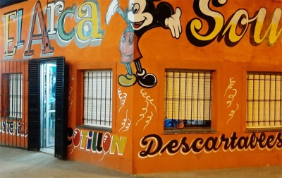 Dos adolescentes detenidos por robar en una casa de cotillón